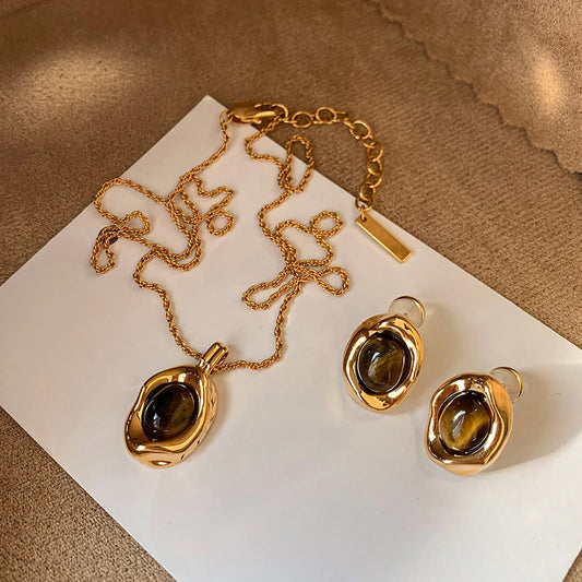 The Alice Set