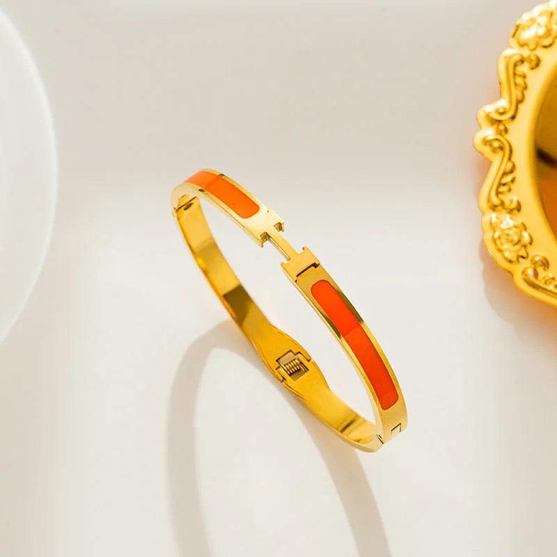 The Mia Bangle