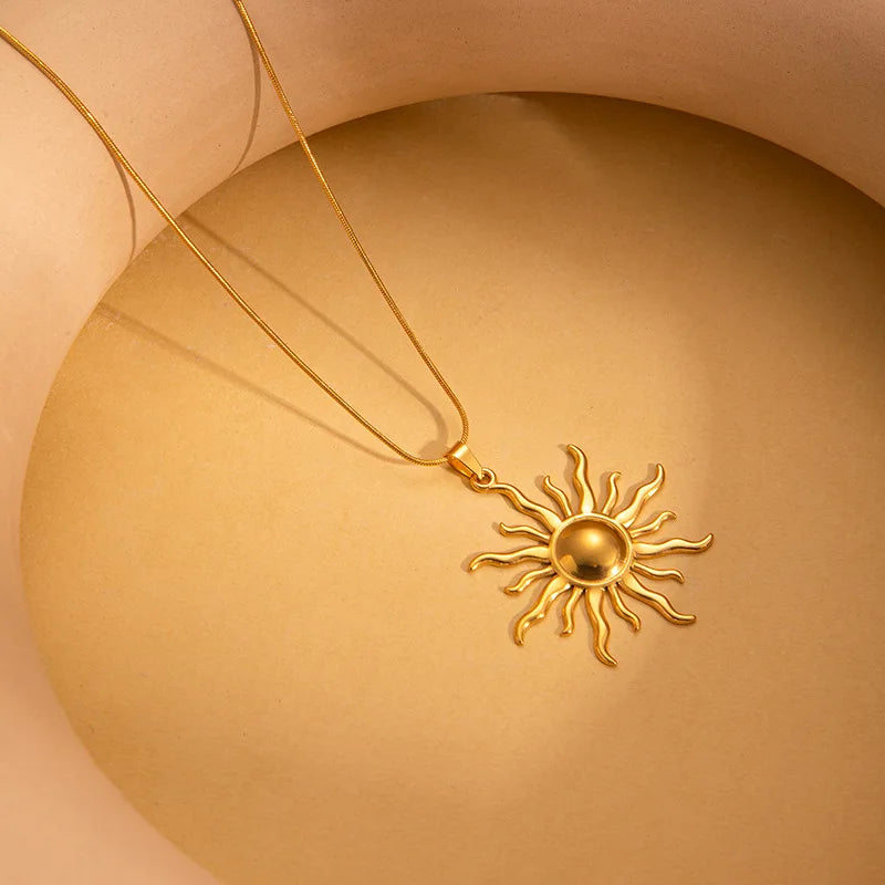 The Solana Necklace