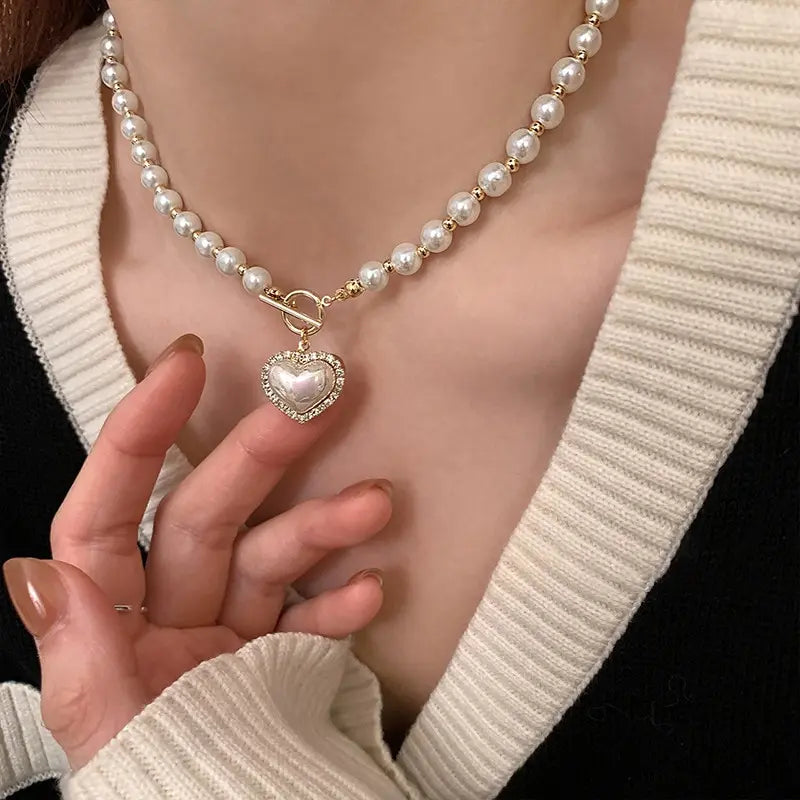 The Lucia Necklace