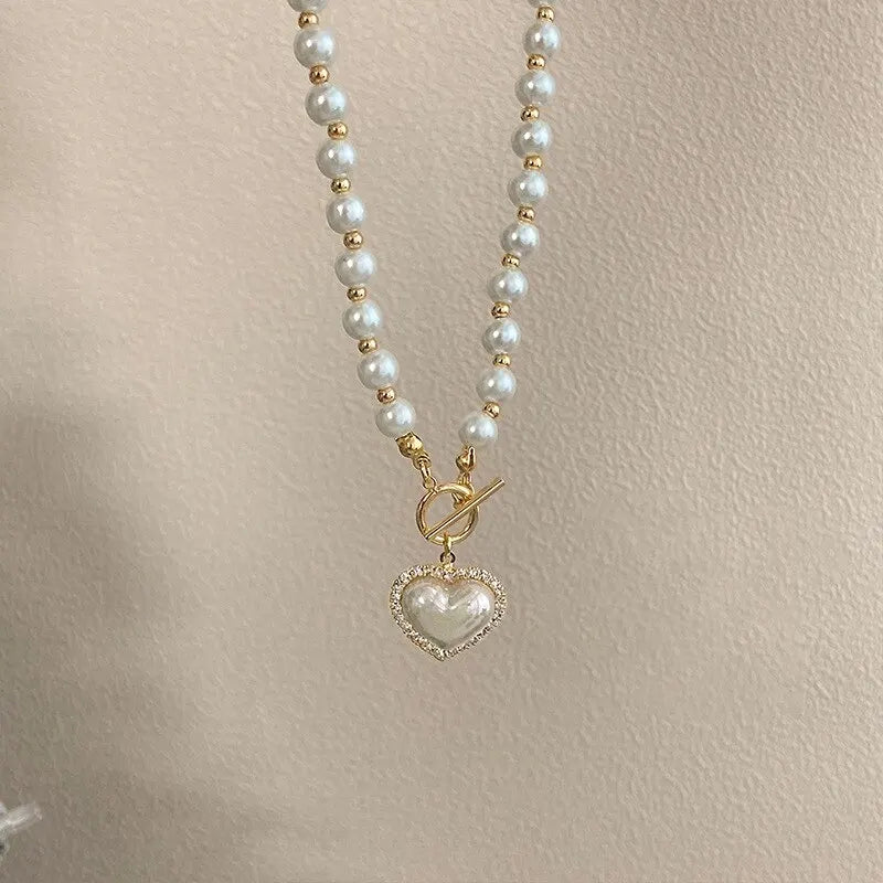 The Lucia Necklace